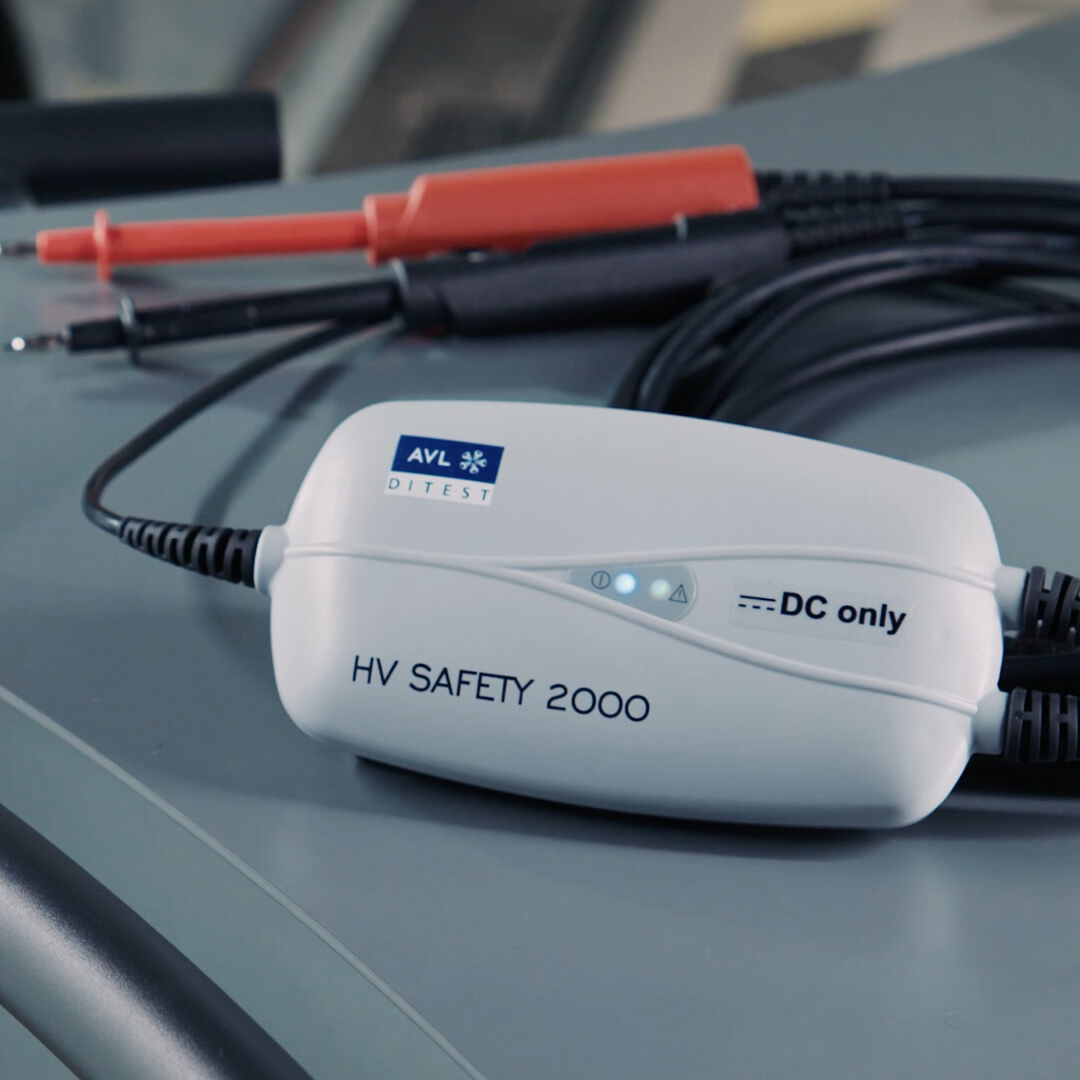 Video thumbnail on the topic of consulting tools: A close-up of a professional diagnostic device from AVL DiTEST being used in a workshop setting.